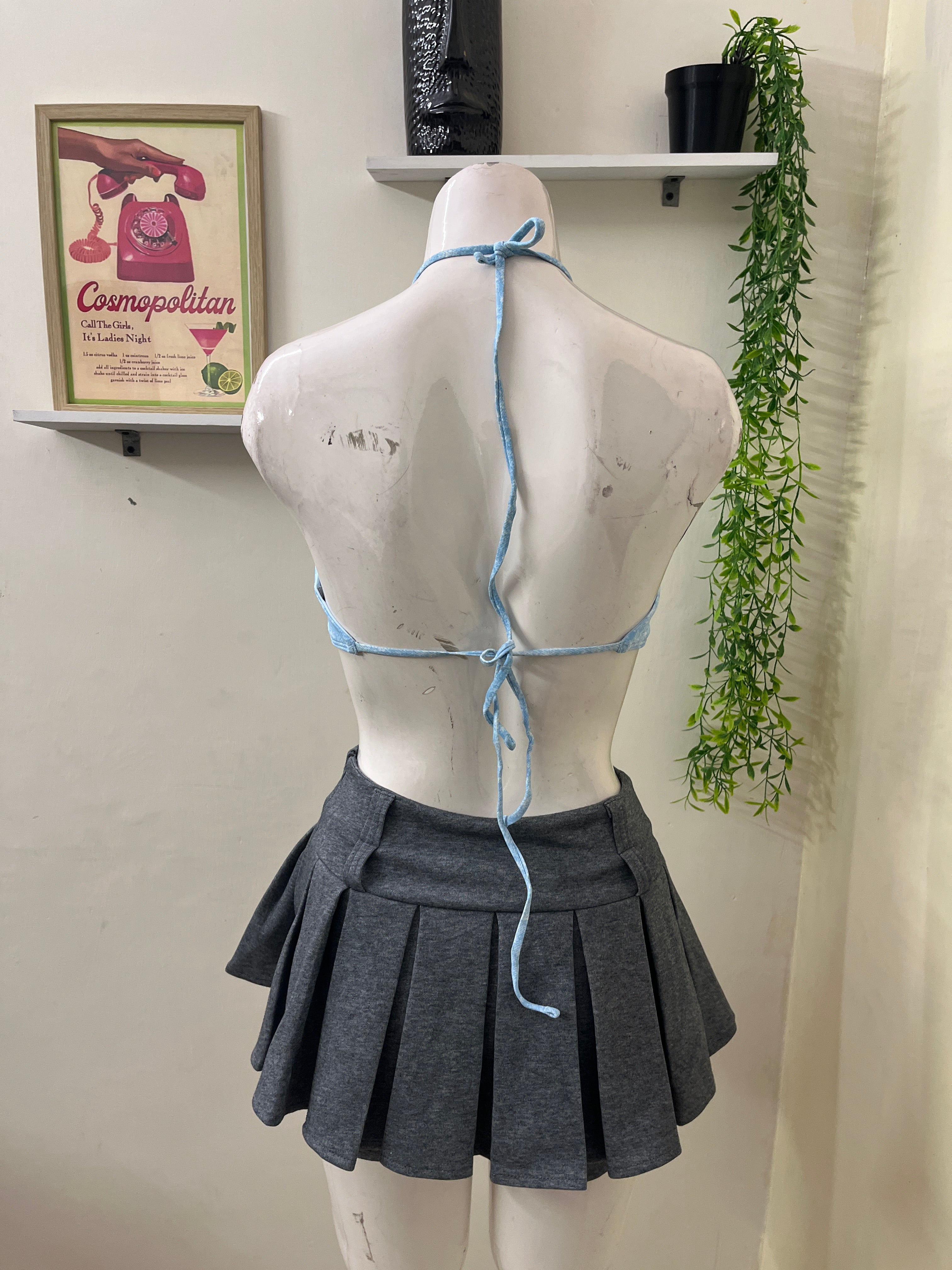 Backless top