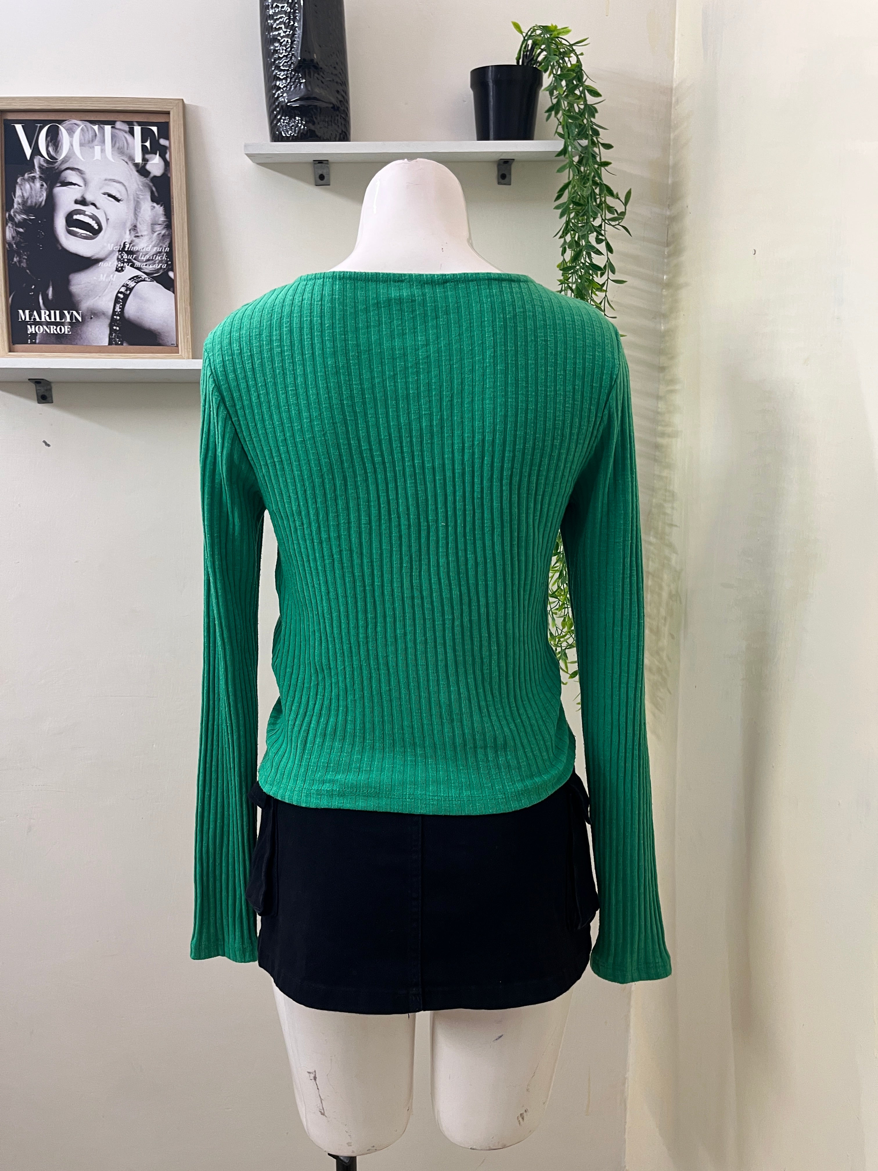 Ribbed full sleevs top