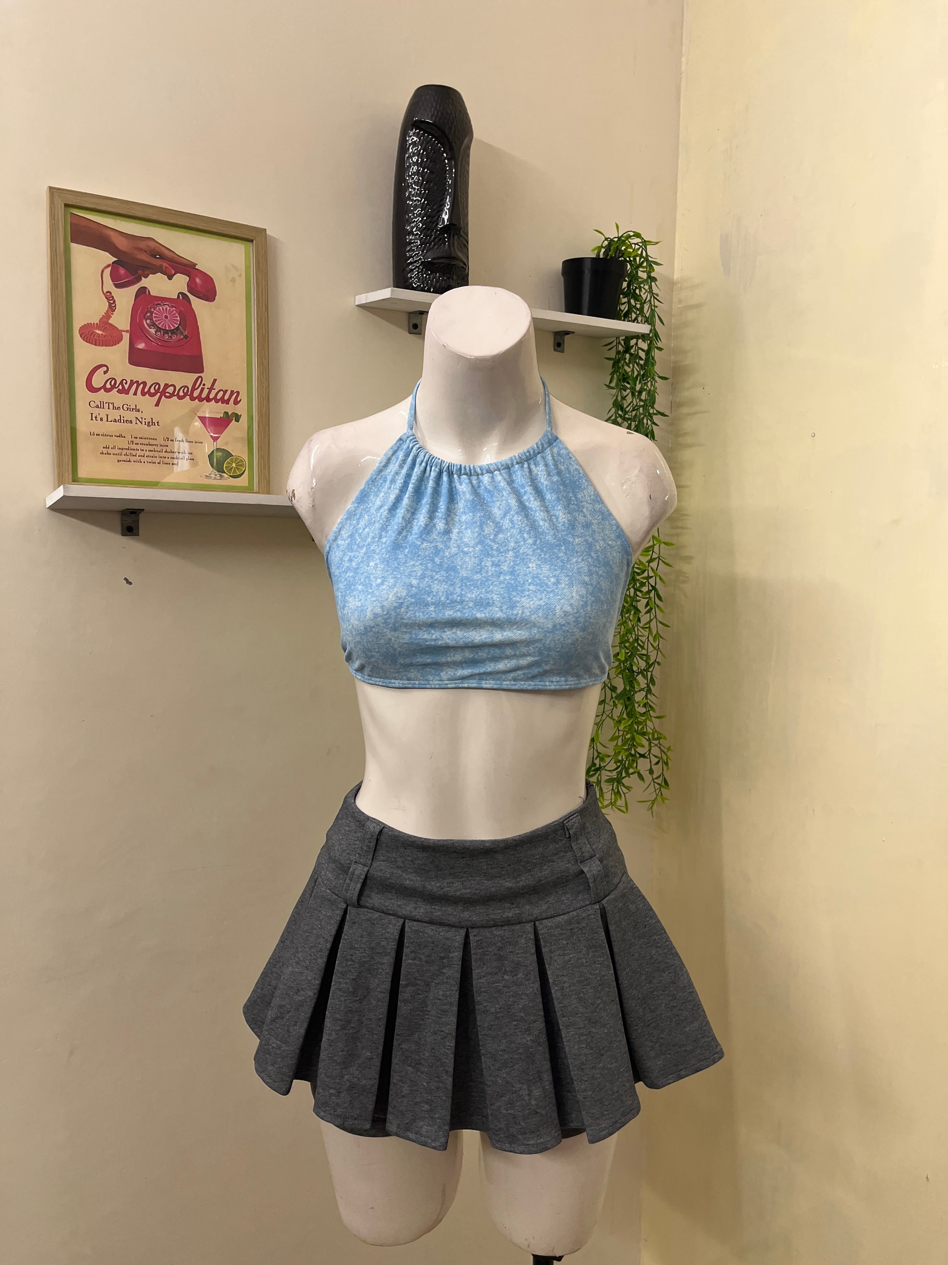 Backless top