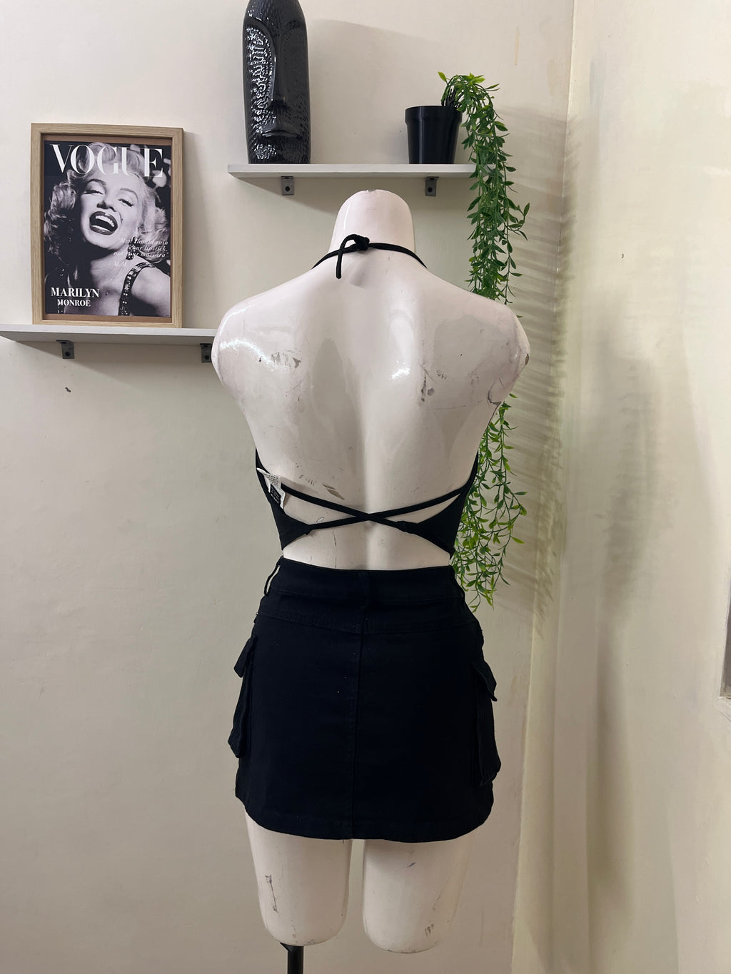 Backless top