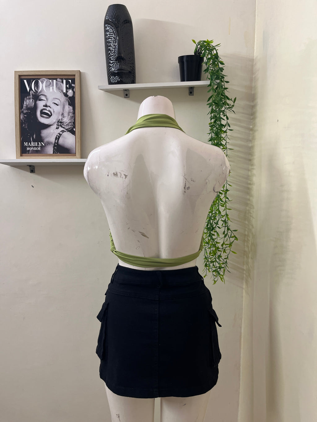 Backless top