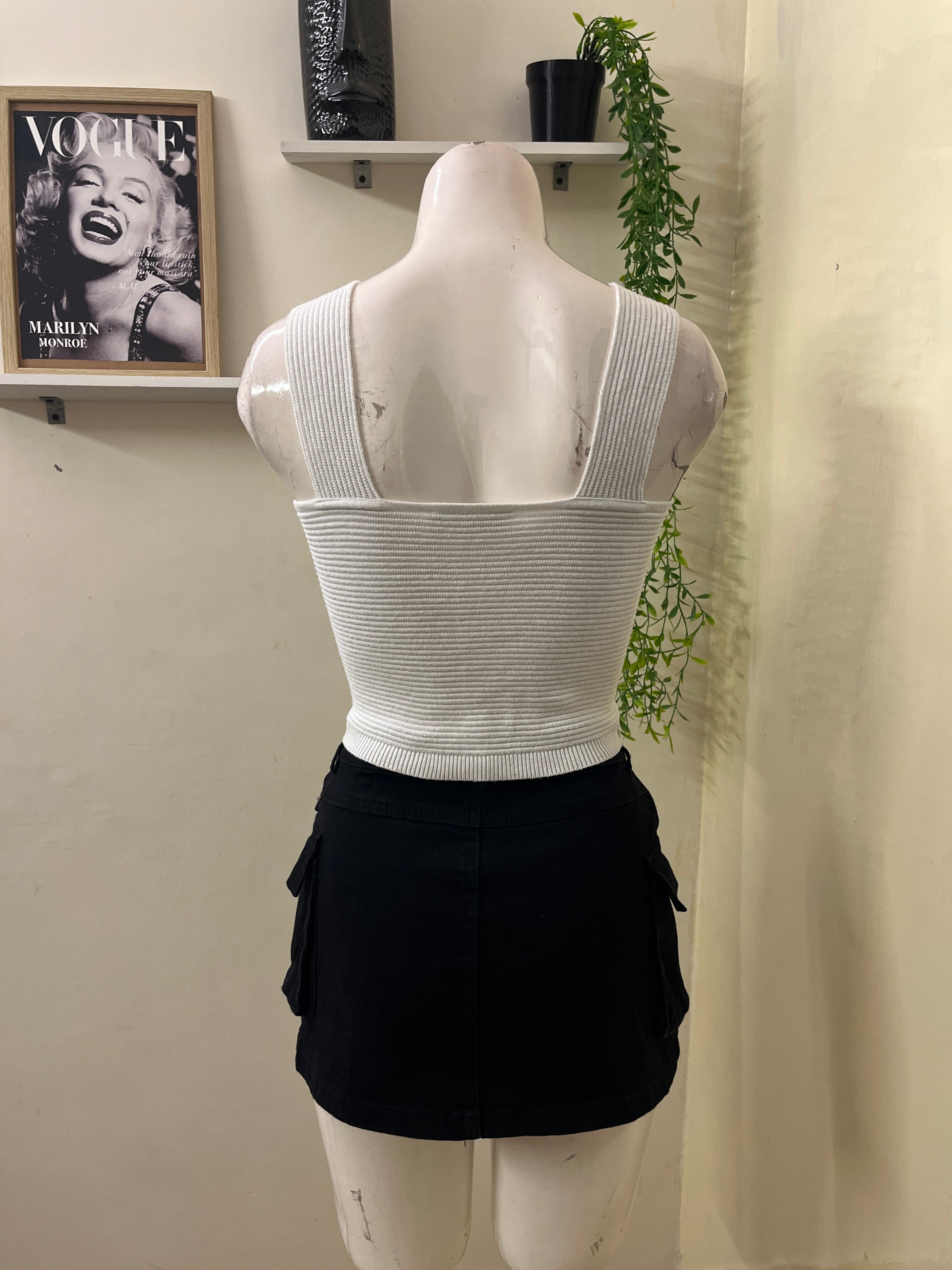 Hollister Ribbed top