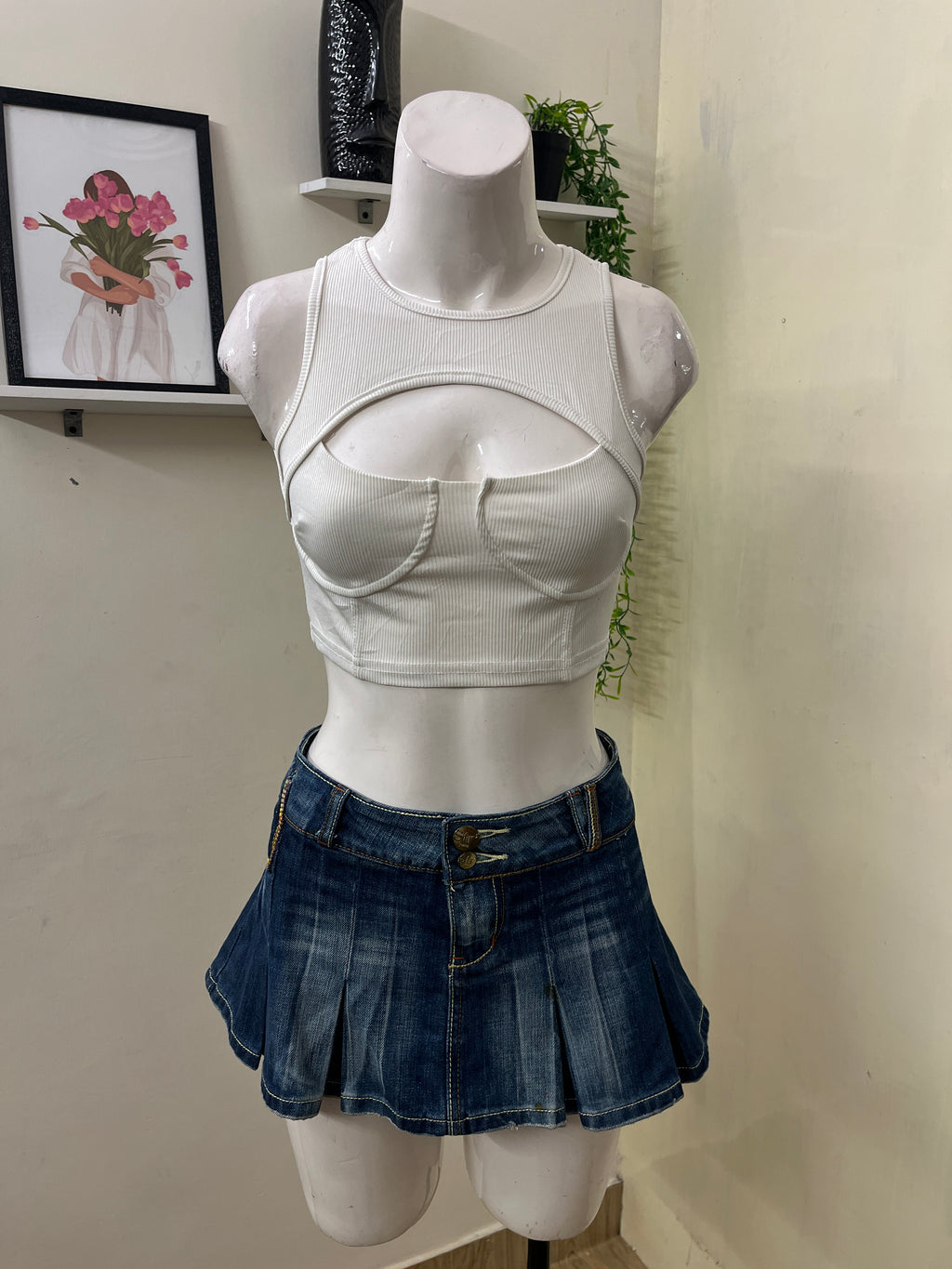 Ribbed cutout corset-style tank top