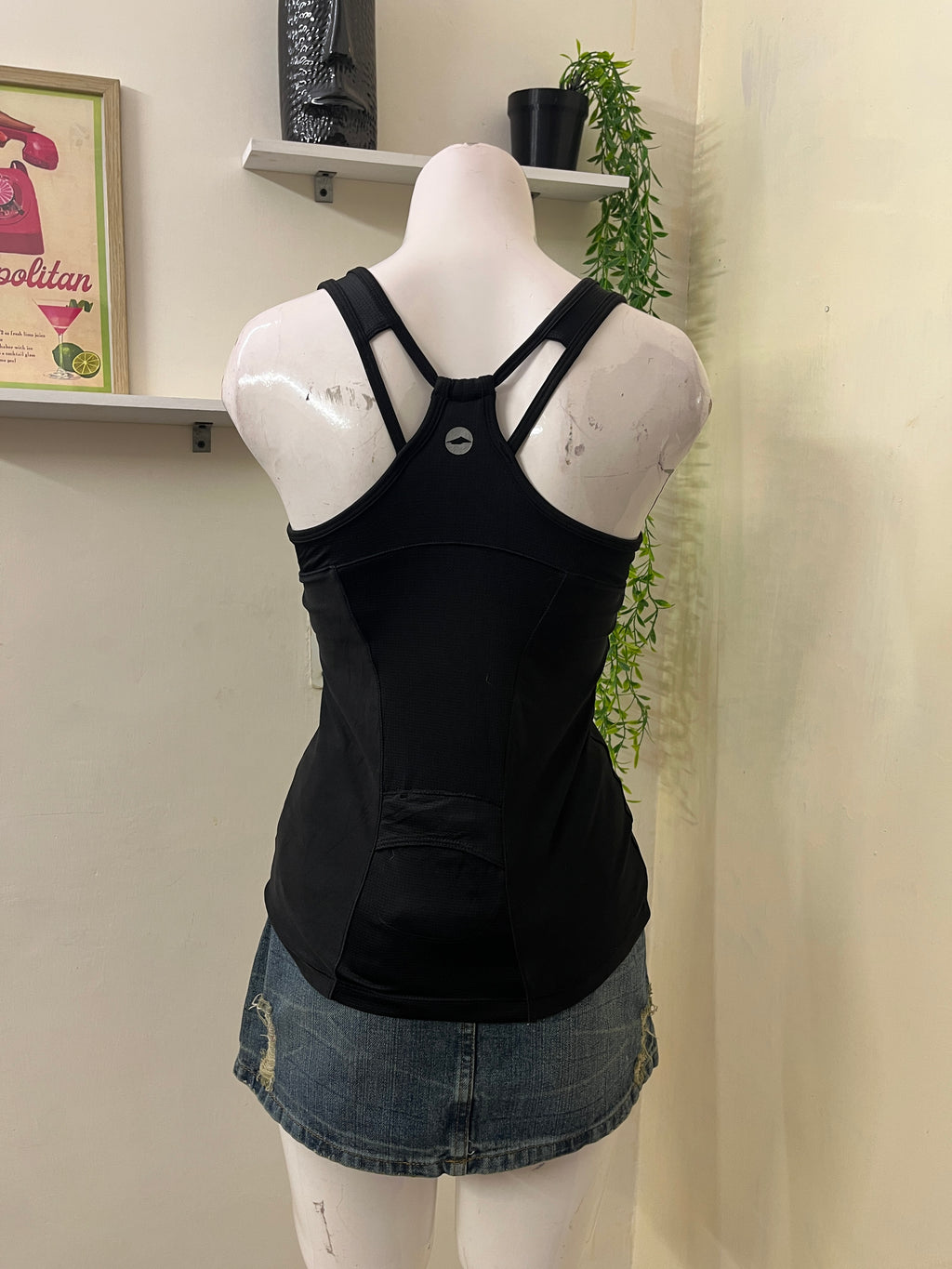 Sports vest