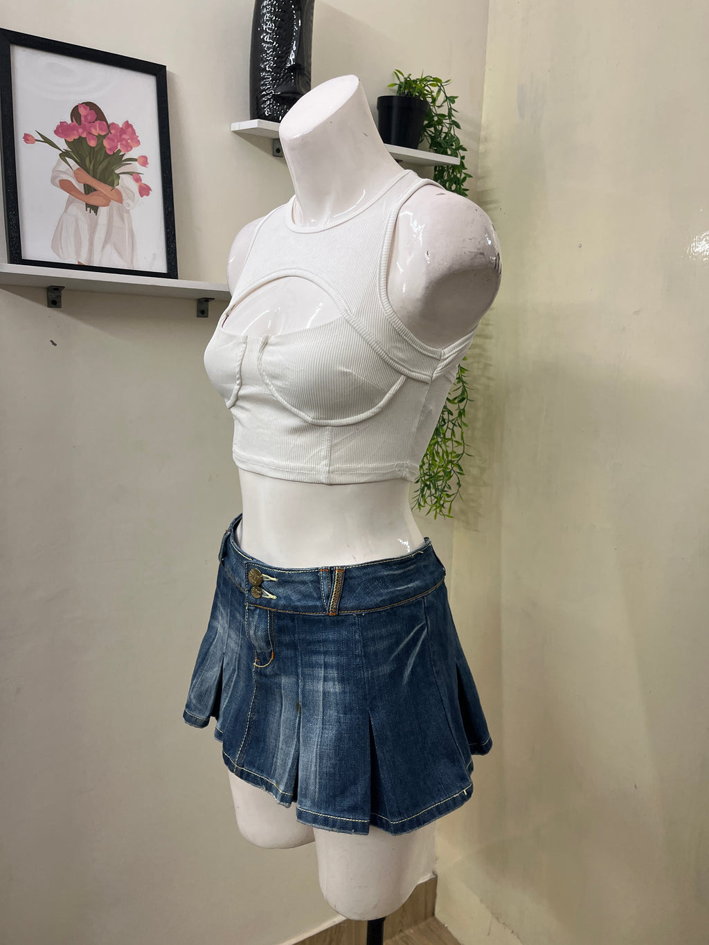 Ribbed cutout corset-style tank top