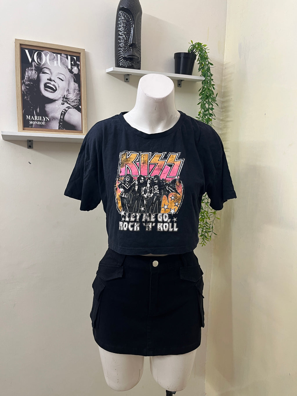 Official kiss merchandise