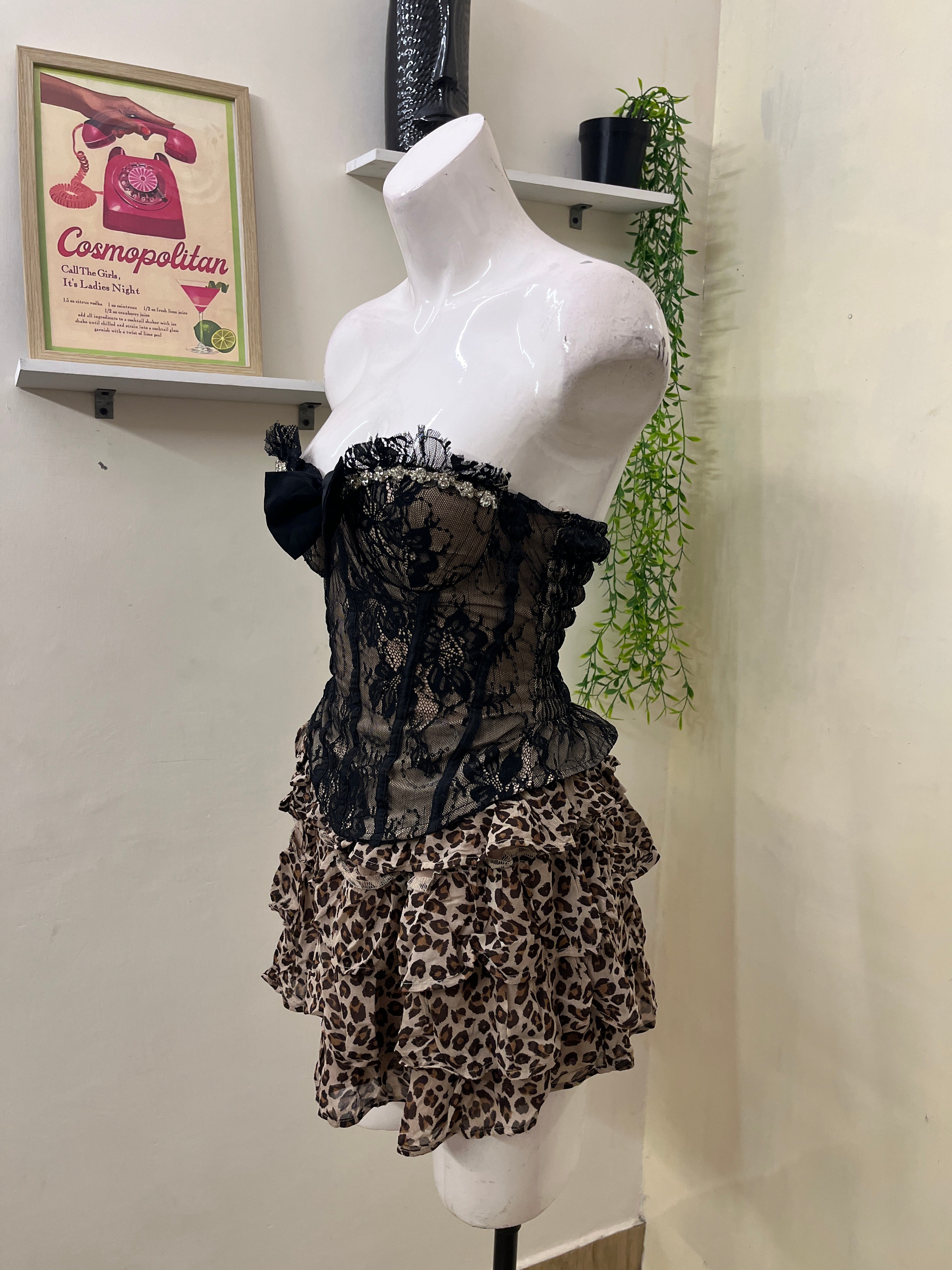 Strapless lace corset bustier