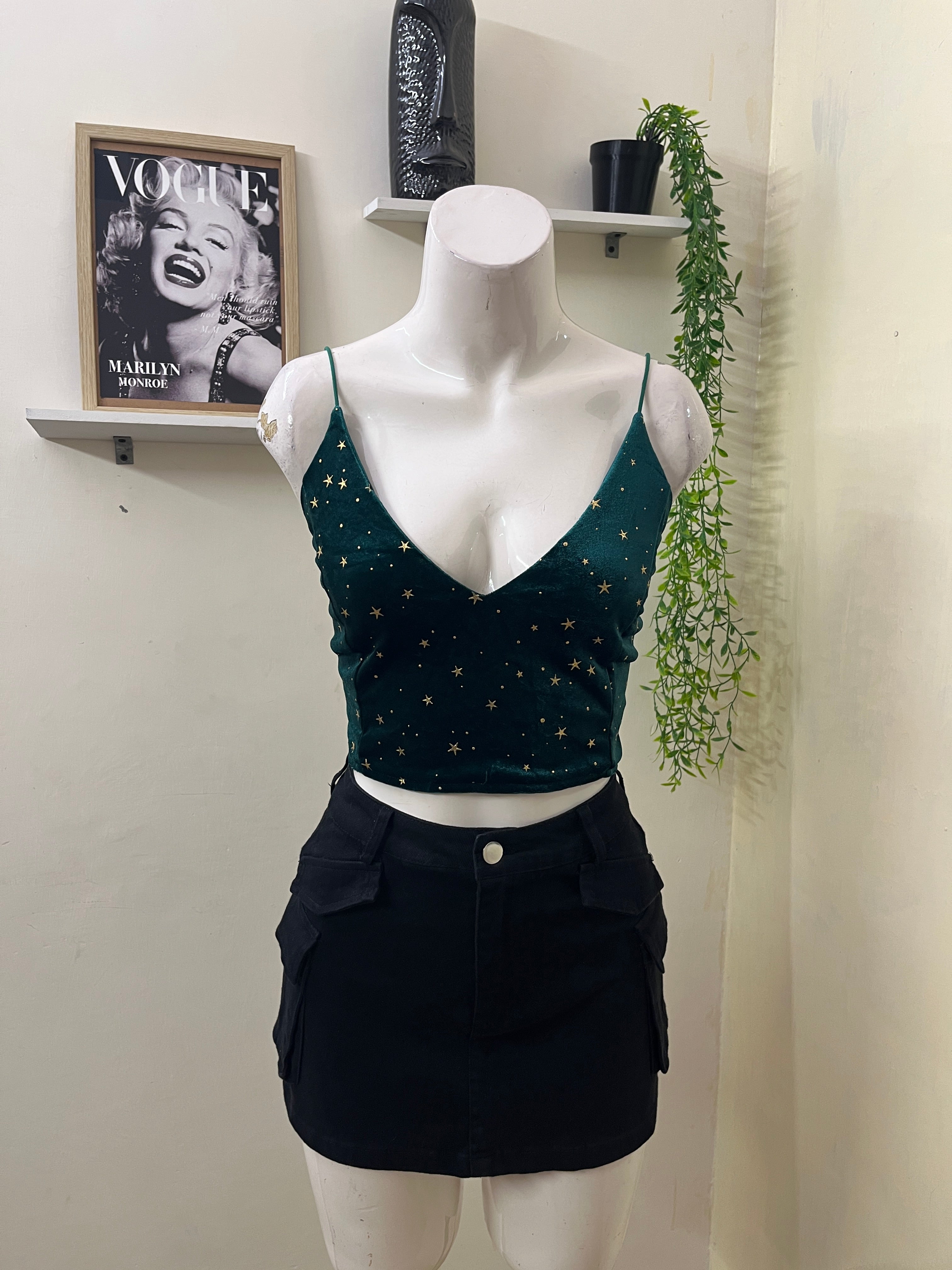 Backless velvet star top