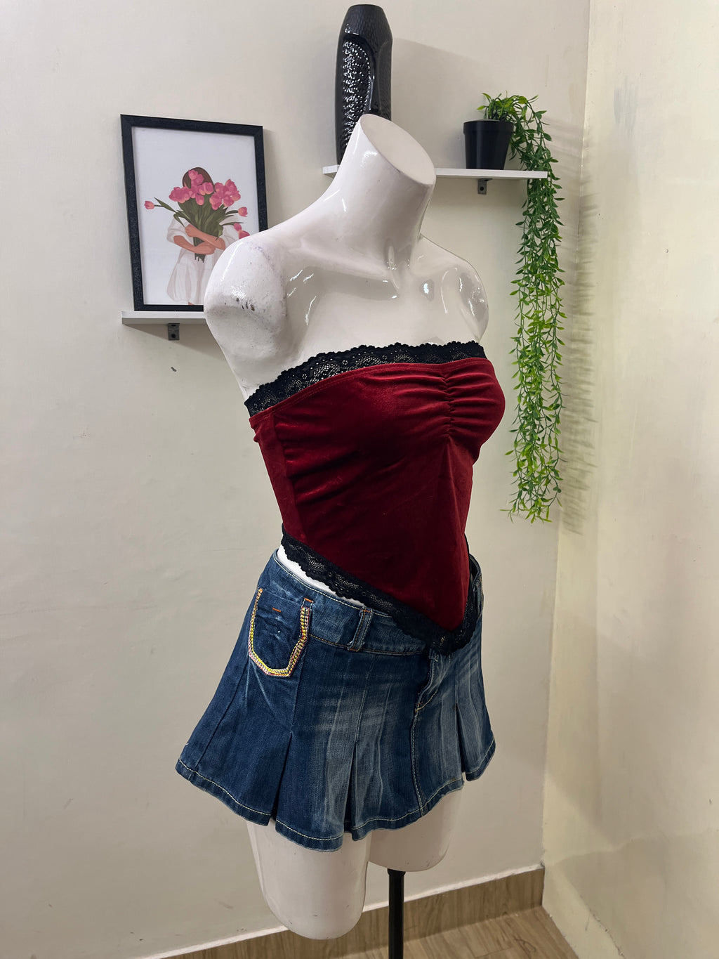 Strapless tube top