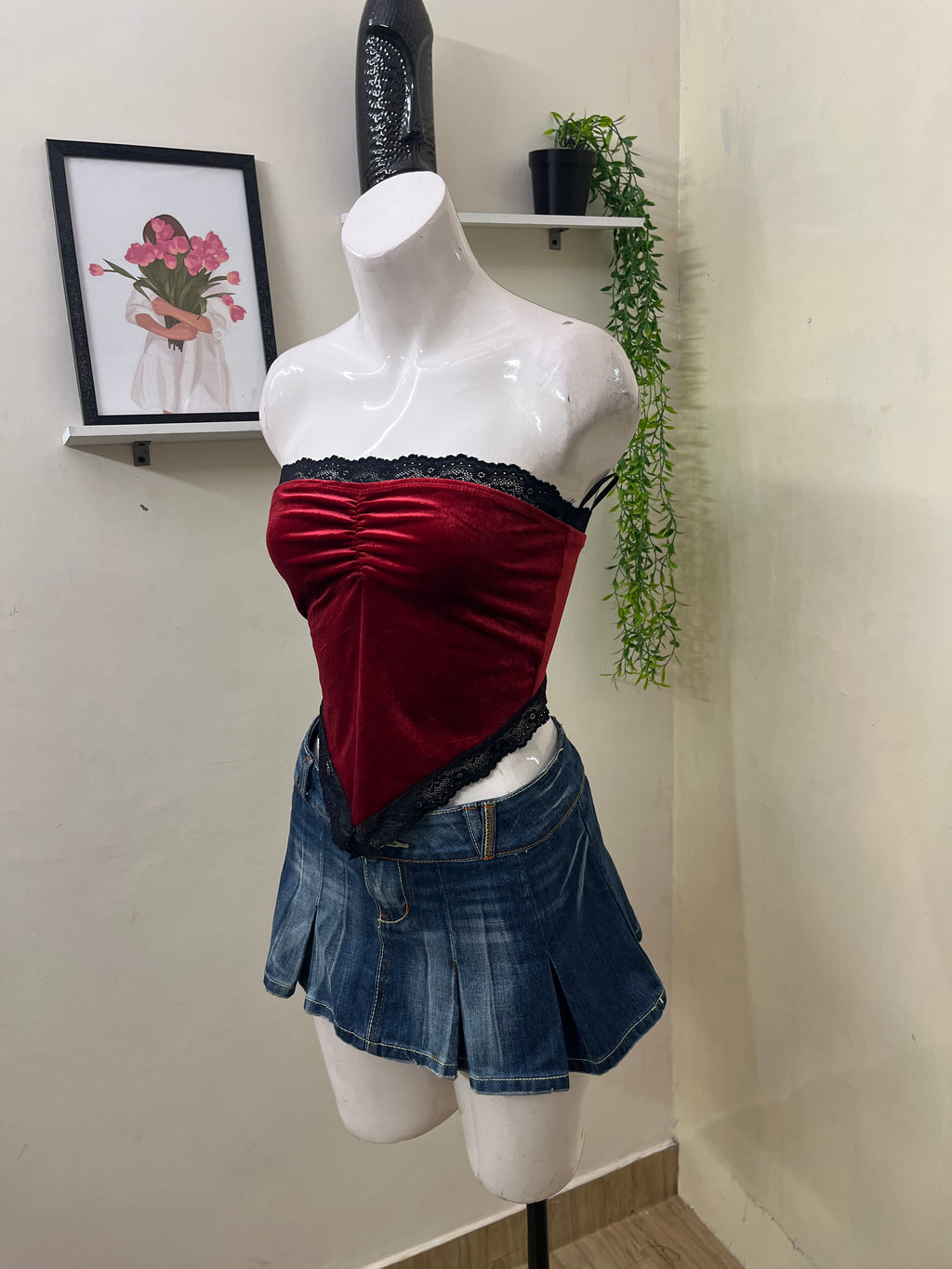 Strapless tube top