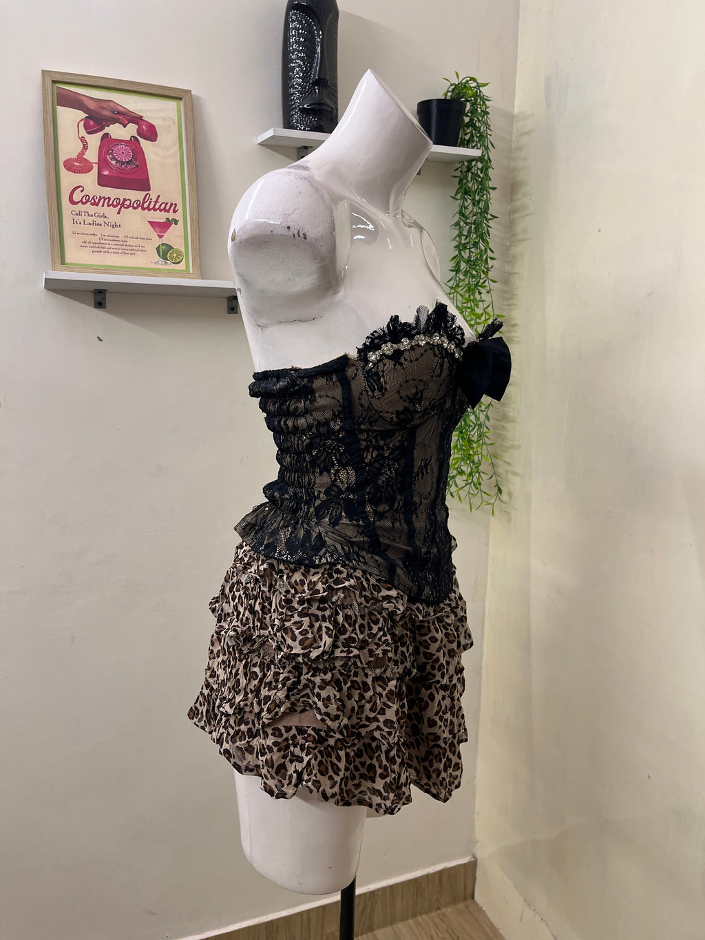 Strapless lace corset bustier