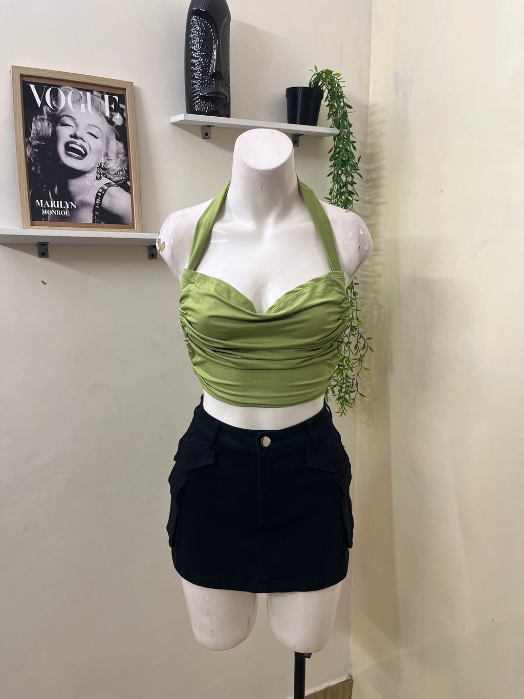 Backless top