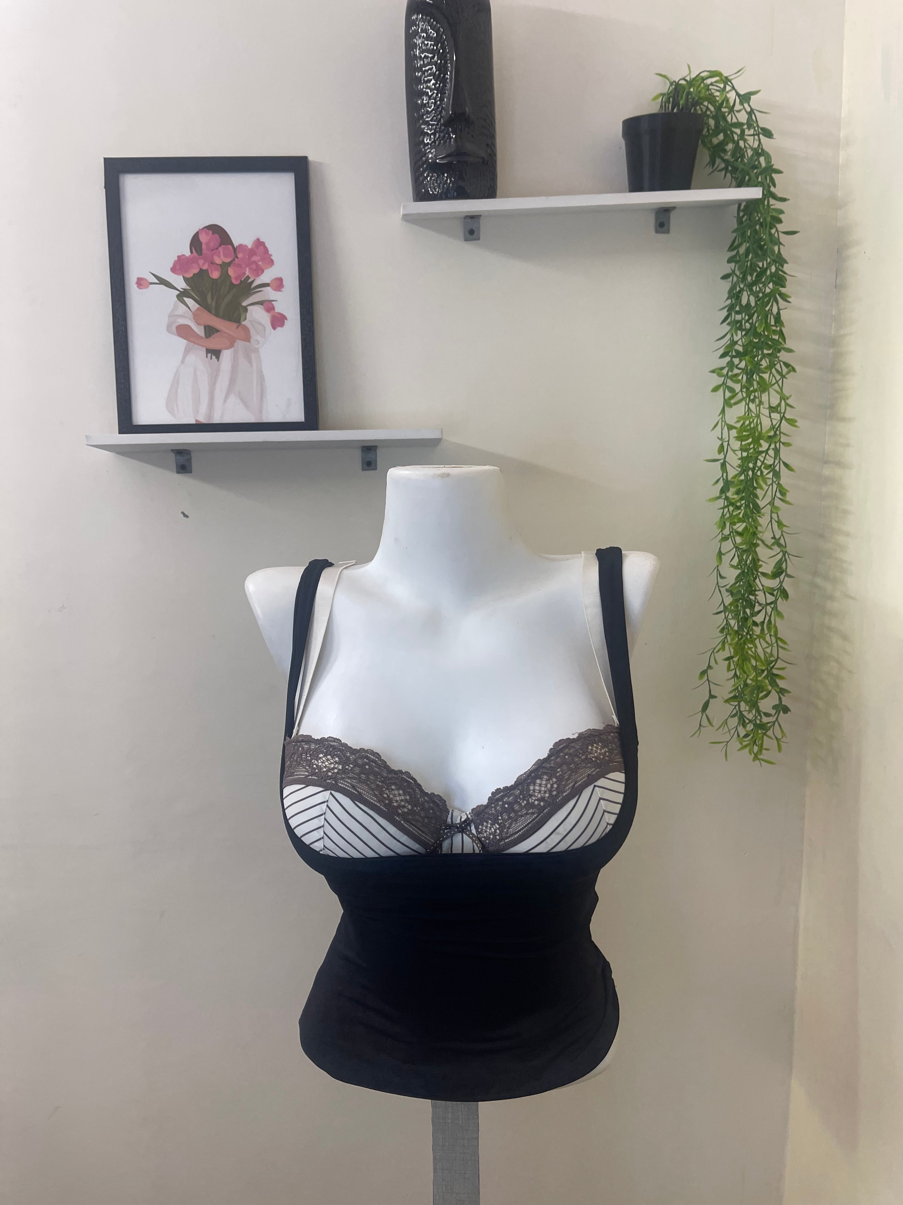 Lacy Bikni