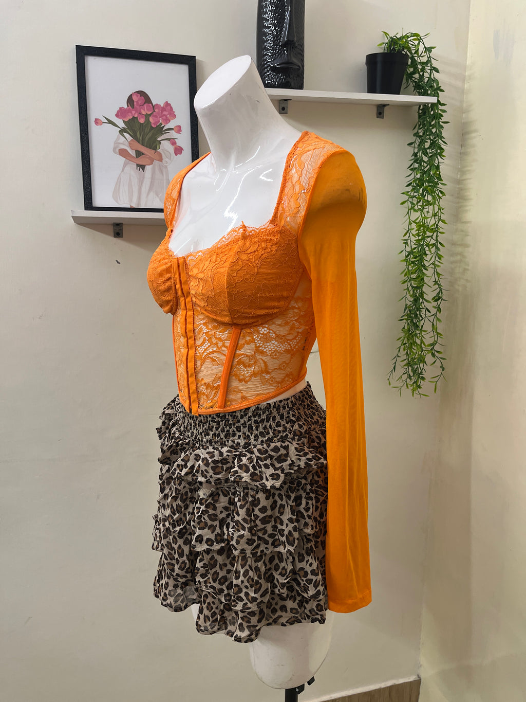 Full sleeves corset