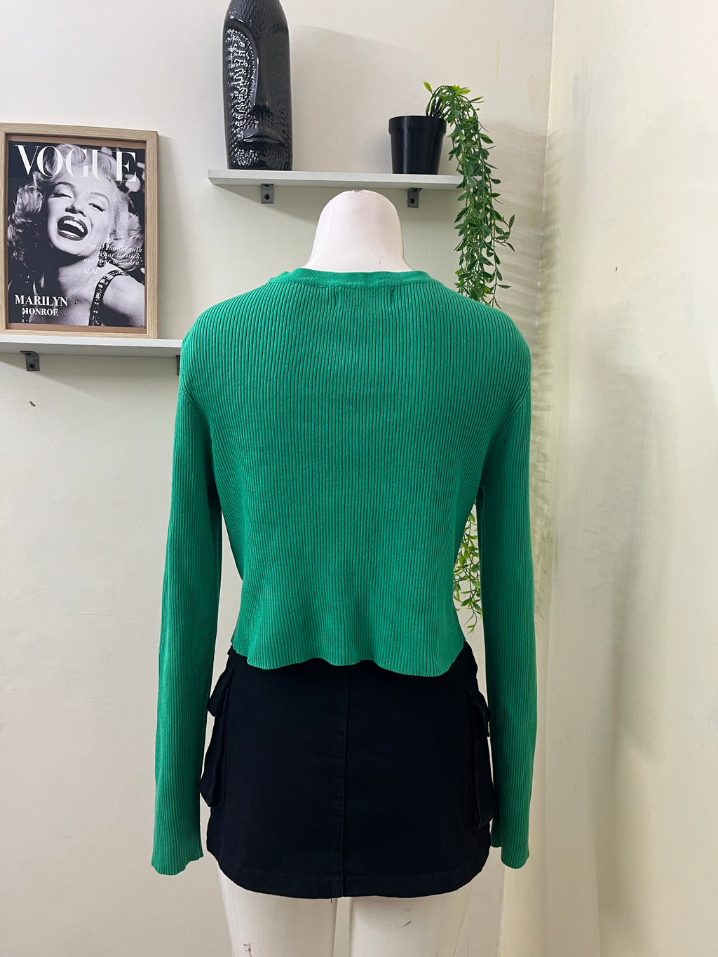Ribbed full sleeves top